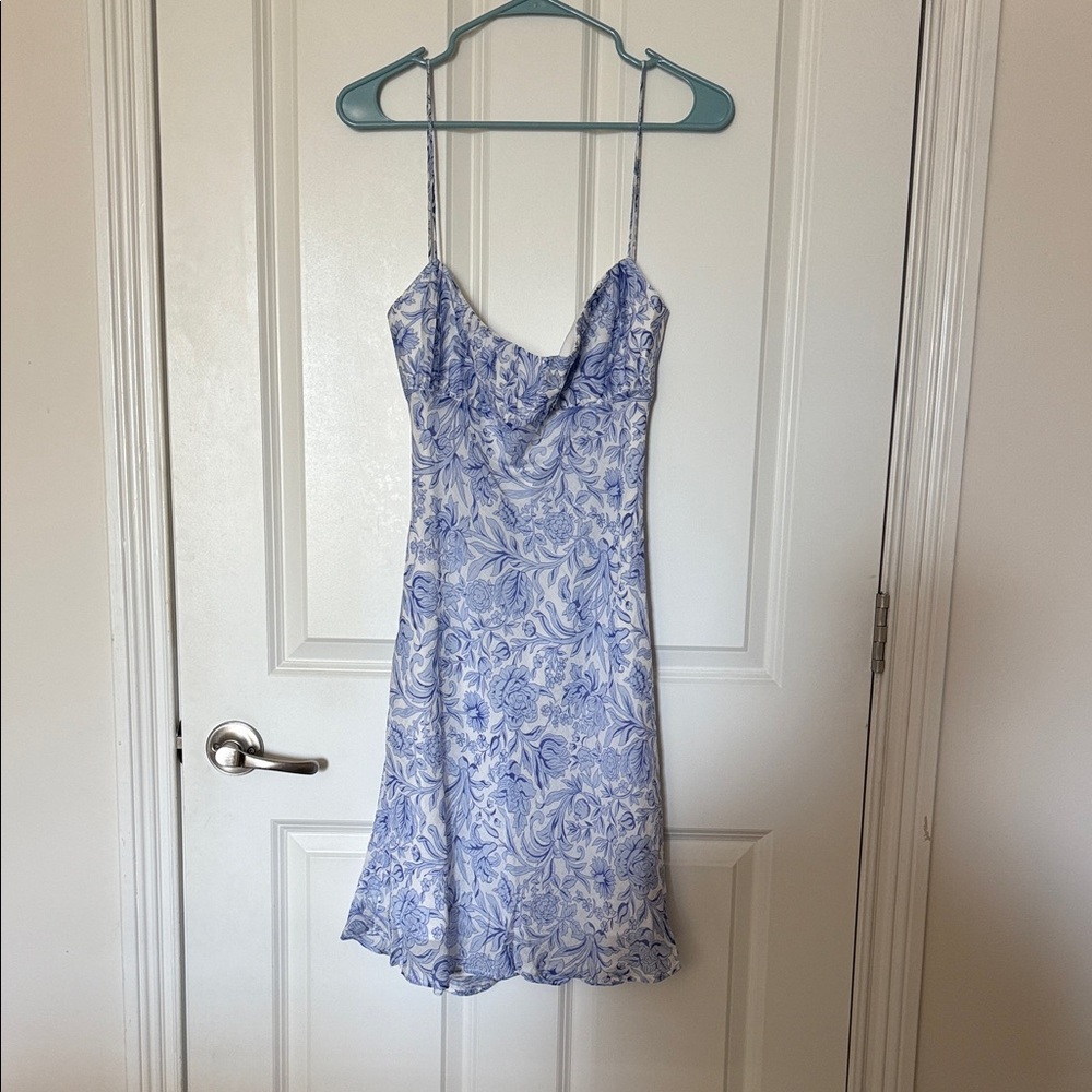 Chic Blue Floral Mini Dress